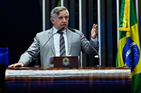 Izalci Lucas defende prorrogação da CPI das Bets