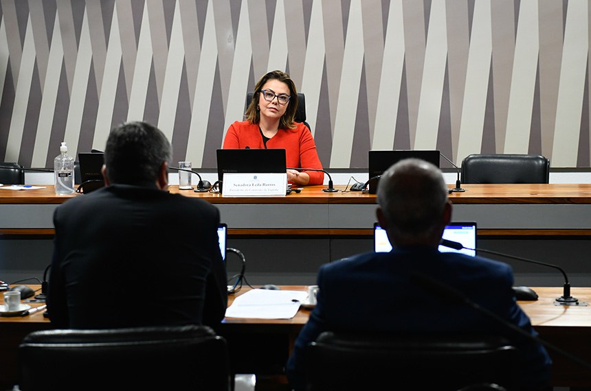 Bancada:
senador Romário (PL-RJ); 
senador Carlos Portinho (PL-RJ), em pronunciamento.