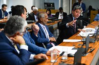 Comissão de Esporte aprova restrições à propaganda de bets