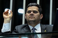 Davi critica governo Lula por aumentar impostos sem falar com o Congresso
