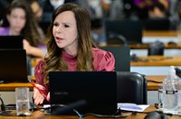 Exclusão de atenuante em crime de violência contra mulheres vai ao Plenário