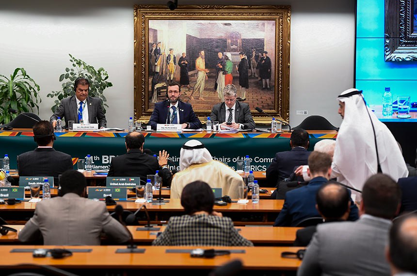 Mesa:
presidente da Comissão de Relações Exteriores e de Defesa Nacional (CRE) do Senado Federal, senador Nelsinho Trad (PSD-MS);
presidente da Comissão de Relações Exteriores e de Defesa Nacional (CRE) da Câmara dos Deputados, deputado Filipe Barros (PL-PR);
deputado Marcel van Hattem (Novo-RS).