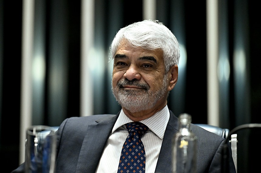 Coordenador parlamentar do Brics no Senado Federal, senador Humberto Costa (PT-PE) à mesa.