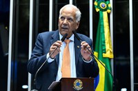 Oriovisto diz que brasileiros pagam 53% a mais de impostos do que em 1991