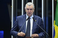 Heinze pede renegociação de dívidas e crédito para agricultores gaúchos