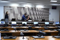 Comissões mistas adiam reuniões sobre MPs do Fundo Social e do INSS