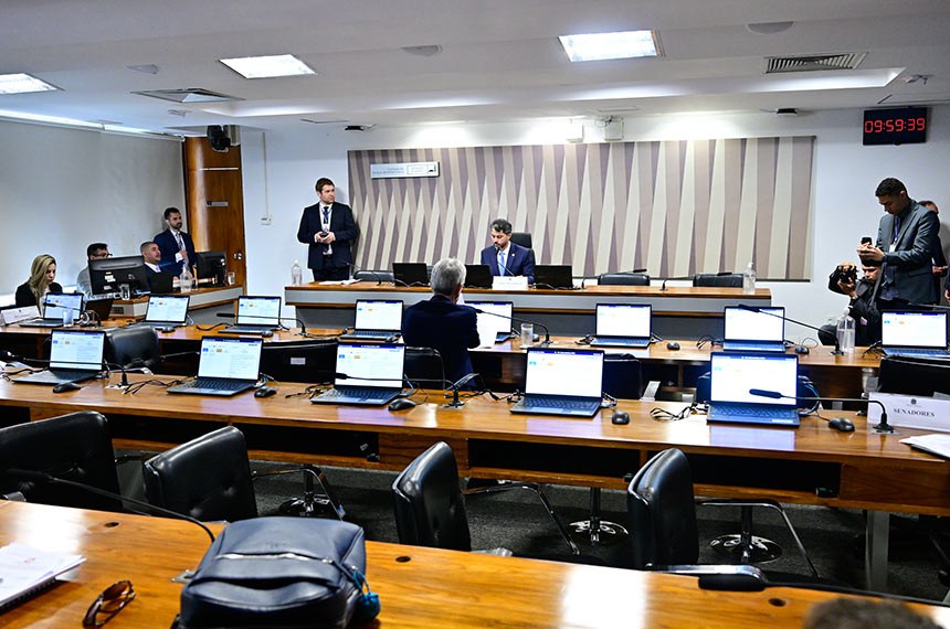 Bancada: 
senador Jaime Bagattoli (PL-RO).