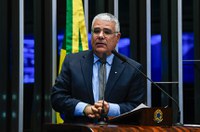 Girão anuncia voto contra aumento de deputados e diz que Senado tem dever de negar
