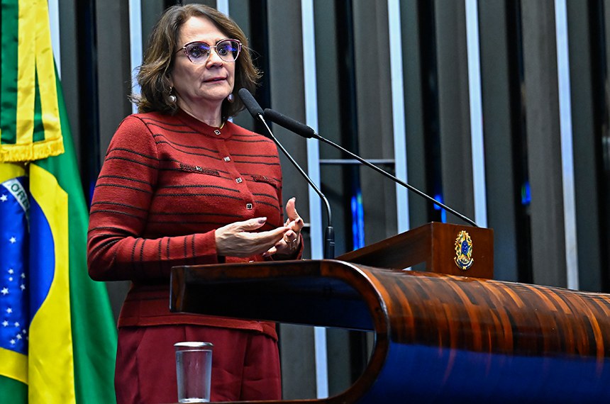 Em discurso, à tribuna, senadora Damares Alves (Republicanos-DF).