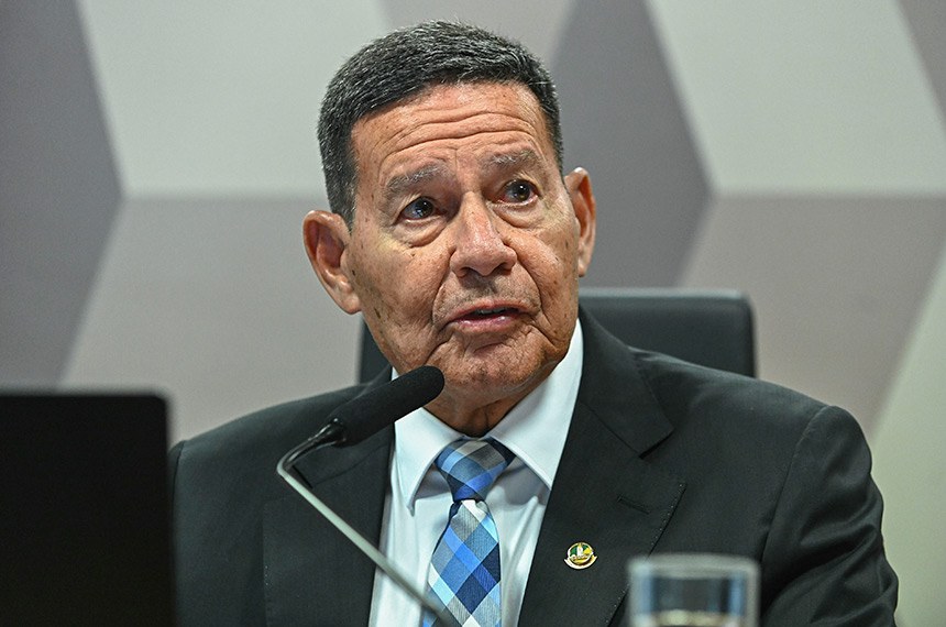 Mesa: 
presidente da CMMPV 1.293/2025, senador Hamilton Mourão (Republicanos-RS).