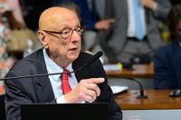 Criação de frente parlamentar do setor náutico segue para o Plenário