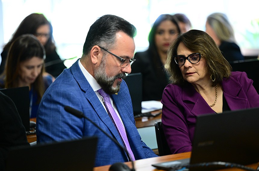 Bancada:
senador Alan Rick (União-AC); 
senadora Damares Alves (Republicanos-DF).