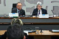 Subcomissão quer informações de Marina Silva sobre embargos em áreas rurais