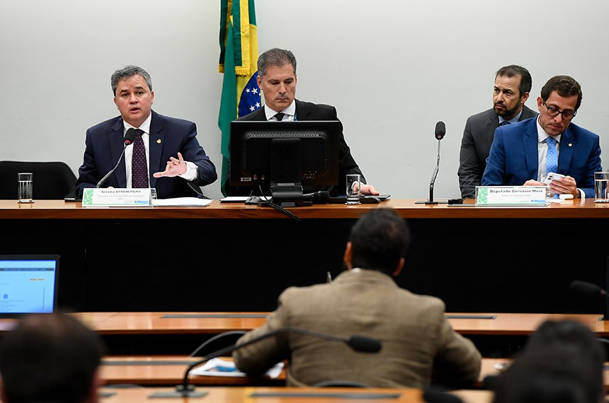 Mesa: 
presidente da CMO, senador Efraim Filho (União-PB); 
secretário da comissão, Walbinson Tavares de Araújo;
relator da LDO para 2026, deputado Gervásio Maia (PSB-PB).