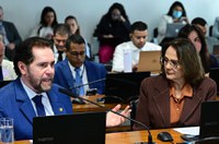 Projetos que antecipam idade para mamografia no SUS vão à Câmara