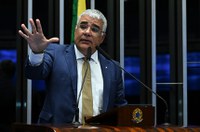 Girão cita ação da PF sobre emendas e diz que governo do Ceará deve se explicar