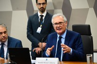 Renan vai presidir comissão de MP que tributa investimentos e apostas