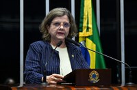 Teresa Leitão defende reintegração de concursados demitidos da Eletrobras