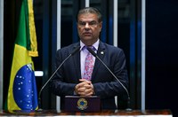 Nelsinho Trad propõe diálogo com os EUA para superar crise comercial