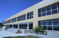 Projeto isenta custos processuais para crianças e jovens com deficiências e doenças graves