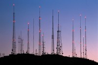 Lula sanciona com vetos simplificação de outorga para emissoras de rádio e TV