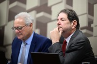 CAE estende até dezembro prazo para que estados usem dinheiro da saúde