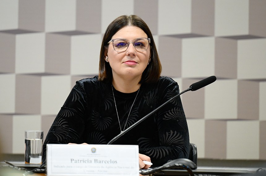 Em destaque, à mesa, indicada para o cargo de Diretora da Agência Nacional de Cinema (Ancine), Patrícia Barcelos.