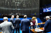 Projeto com ações de enfrentamento ao parto prematuro segue para sanção