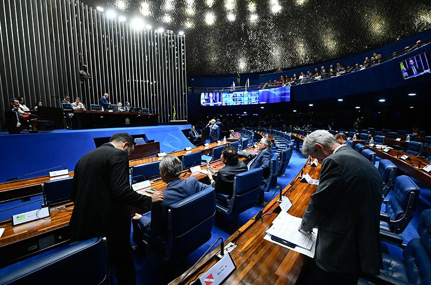Mesa: 
senador Marcos do Val (Podemos-ES); 
2º vice-presidente do Senado Federal, senador Humberto Costa (PT-PE); 
secretário-geral da Mesa do Senado Federal, Danilo Augusto Barboza de Aguiar.
