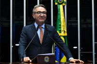 Lucas Barreto critica obstáculos à exploração de petróleo na costa do Amapá