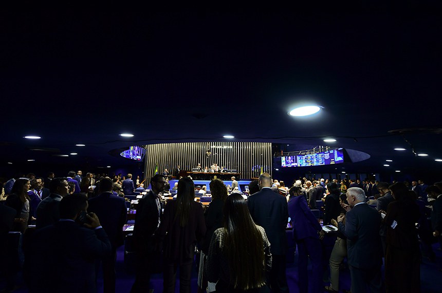 Mesa: 
líder do governo no Congresso Nacional, senador Randolfe Rodrigues (PT-AP);
senador Randolfe Rodrigues (PT-AP); 
presidente do Senado Federal, senador Davi Alcolumbre (União-AP); 
secretário-geral da Mesa do Senado Federal, Danilo Augusto Barboza de Aguiar; 
1º suplente da Mesa do Senado Federal, senador Chico Rodrigues (PSB-RR).