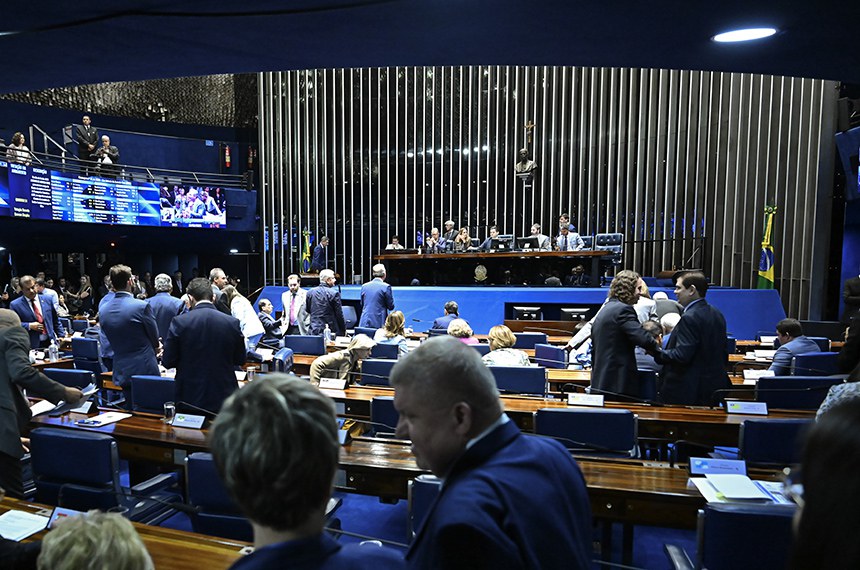 À bancada, senador Lucas Barreto (PSD-AP) - em pronunciamento.