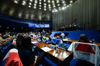 Jovem Senador termina com sugestões de selo sustentável e vale-livro estudantil