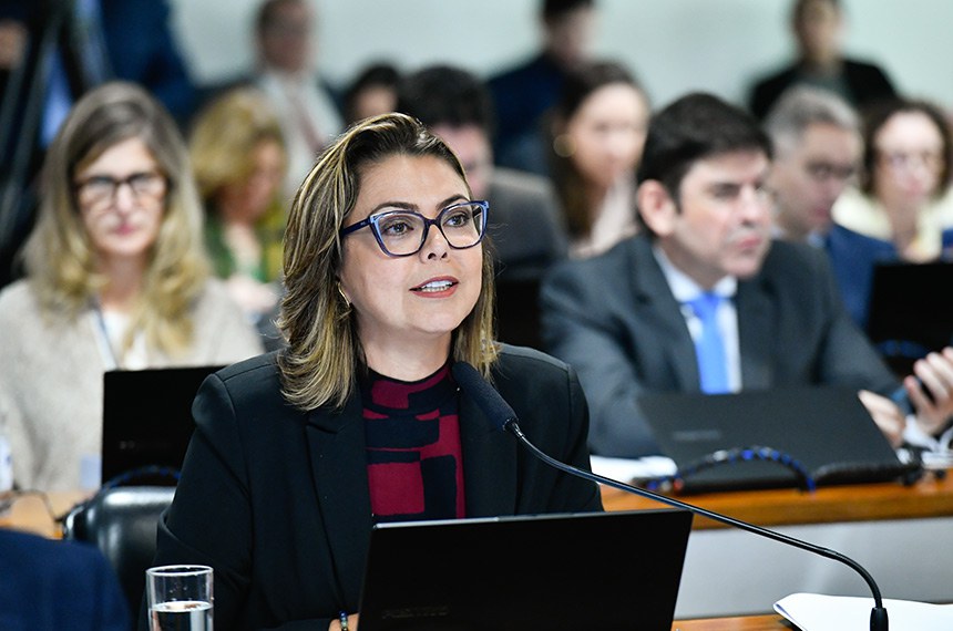 Em pronunciamento, à bancada, relatora do MSF 15/2025, senadora Leila Barros (PDT-DF).
