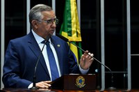 Izalci cobra transparência na CPMI do INSS