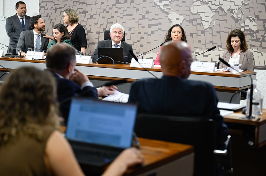 Mesa: 
conselheiro da Câmara de Educação Básica do Conselho Nacional de Educação (CNE), Israel Batista;
diretora de Apoio à Gestão Educacional do Ministério da Educação (MEC), Anita Gea Martinez Stefani;
presidente eventual senador Astronauta Marcos Pontes (PL-SP);
coordenadora-Geral de Educação Científica da Secretaria de Ciência e Tecnologia para o Desenvolvimento Social do Ministério da Ciência, Tecnologia e Inovação (MCTI), Cláudia Ferreira de Maya Viana;
gerente Sênior de Implementação da Fundação Telefônica Vivo, Lia Roitburd.