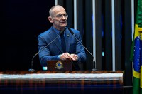 Contarato aplaude aprovação na CCJ de projetos que tornam crimes inafiançáveis