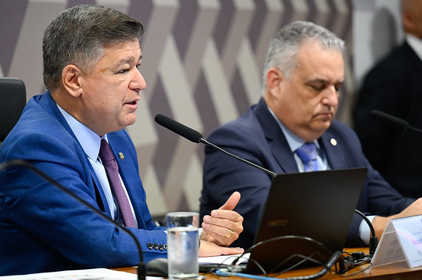 Mesa: 
presidente da CPMI - INSS, senador Carlos Viana (Podemos-MG) conduz reunião;
relator da CPMI - INSS, deputado Alfredo Gaspar (União-AL).