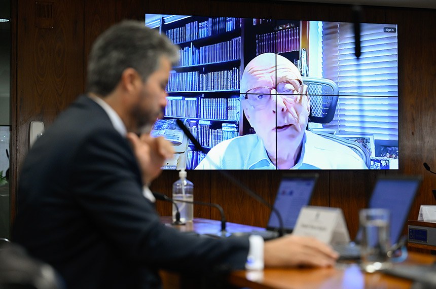 Mesa: 
presidente da CI, senador Marcos Rogério (PL-RO).