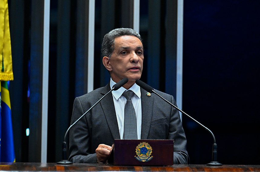 Em discurso, à tribuna, senador Mecias de Jesus (Republicanos-RR).