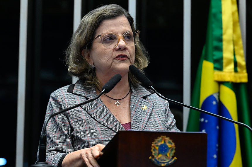 Senadora Teresa Leitão (PT-PE) em discurso à tribuna.
