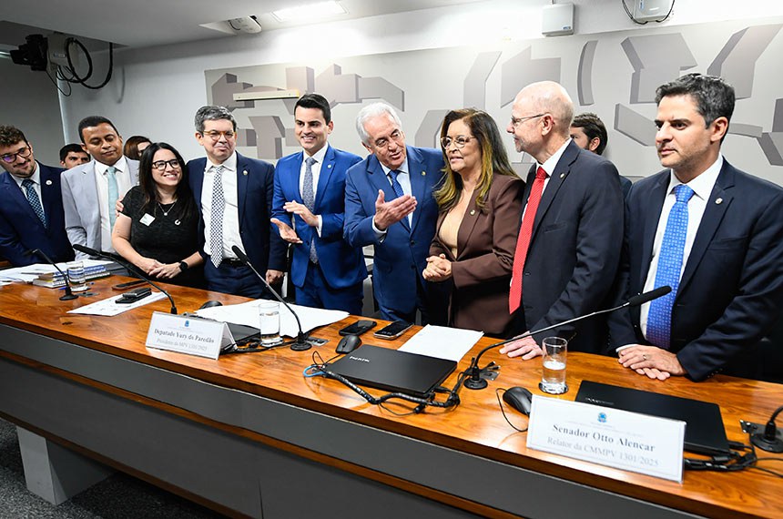 Participam:
deputado Dr. Francisco (PT-PI);
senador Randolfe Rodrigues (PT-AP);
presidente da CMMPV 1.301/2025, deputado Yury do Paredão (MDB-CE);
relator da CMMPV 1.301/2025, senador Otto Alencar (PSD-BA);
senadora Dra. Eudócia (PL-AL);
deputado Bohn Gass (PT-RS);
deputado Dr. Ismael Alexandrino (PSD-GO)