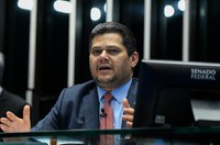 Davi vai convocar reunião da Mesa para tratar da situação de terceirizados do Senado