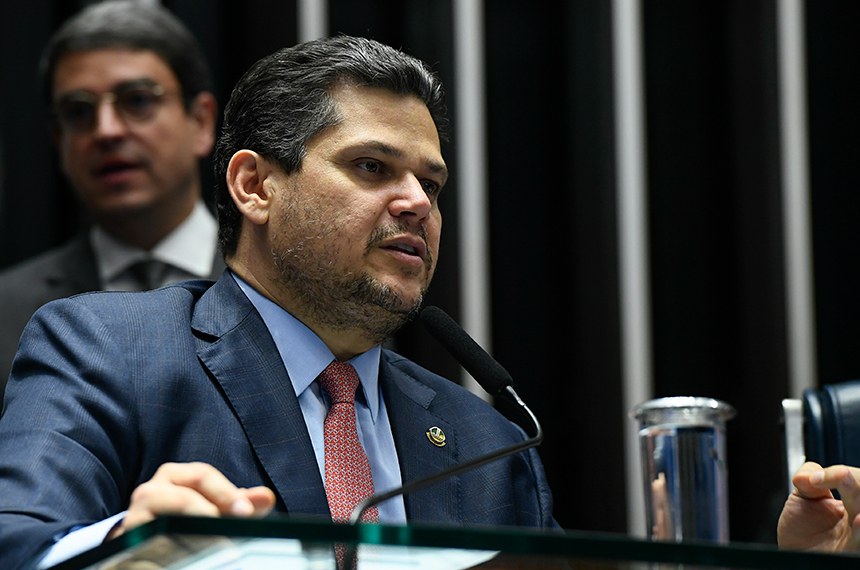 Mesa: 
presidente do Senado Federal, senador Davi Alcolumbre (União-AP).