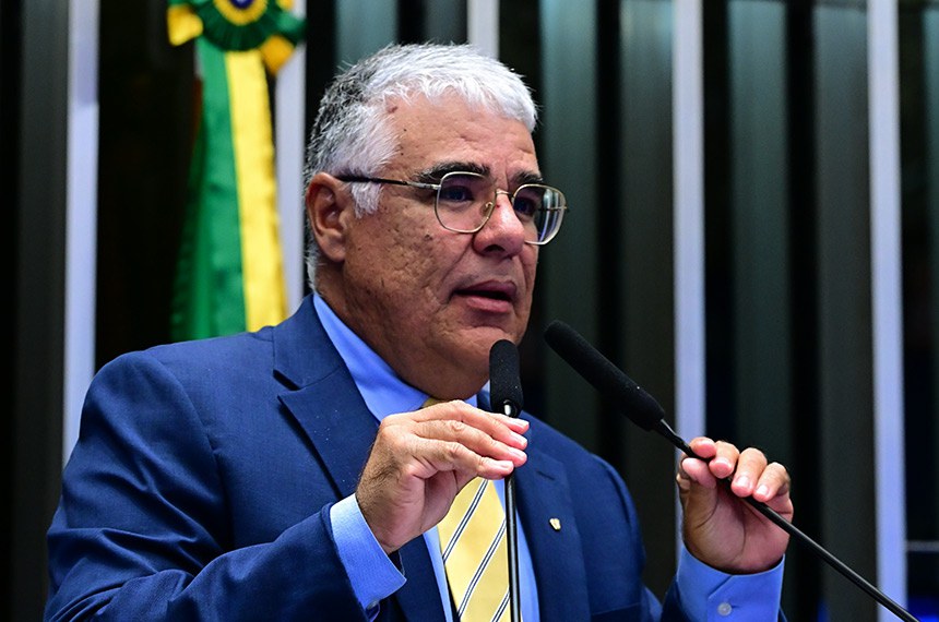 Em discurso, à tribuna, senador Eduardo Girão (Novo-CE).