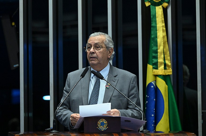 Em discurso, à tribuna, senador Jayme Campos (União-MT).