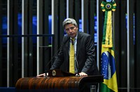 Portinho critica texto da PEC do mandato parlamentar