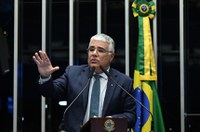 Girão: 'Por que não anistiar agora quem nem sequer pegou em armas?'