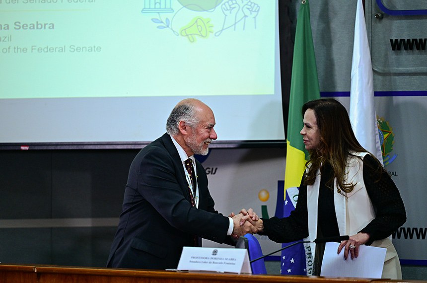 Mesa:
presidente do ParlAmericas, senador Iván Flores (Chile); 
líder da bancada feminina no Senado Federal, senadora Professora Dorinha Seabra (União-TO).