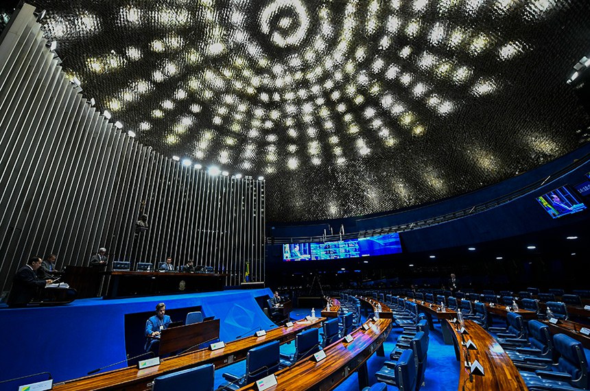 Mesa: 
3º suplente da Mesa do Senado Federal, senador Styvenson Valentim (PSDB-RN); 
secretário-geral adjunto da Mesa do Senado Federal, José Roberto Leite de Matos.
